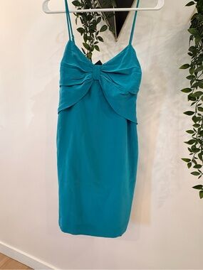 white christmas dresses Women's White Base Asymmetrical Slip Dress main image 0